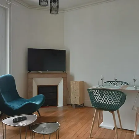 Appartement De Cachet De 63m2